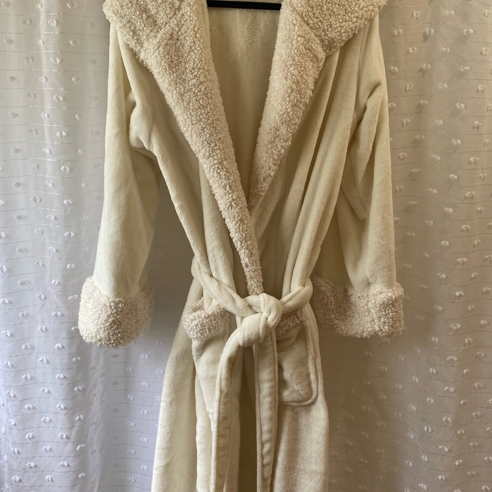 Pottery Barn Robe